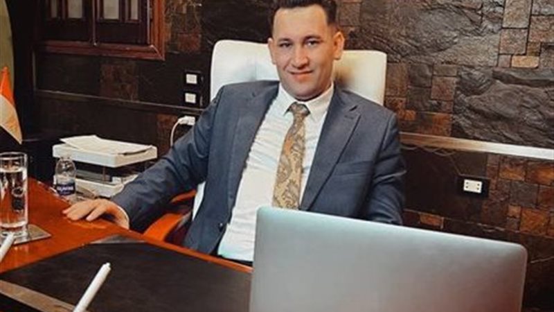 الدكتور أشرف غراب