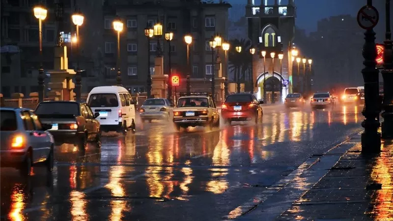 ليلة شتوية قاسية بالإسكندرية.. تحذيرات قبل الأمطار 