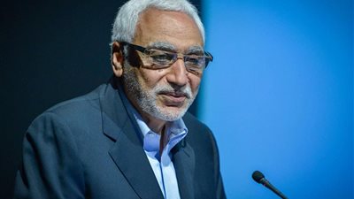 البروفيسور المصري عباس الجمل يحصل على جائزة نوابع العرب للهندسة والتكنولوجيا 2025
