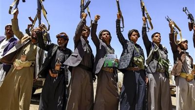 جماعة الحوثي تفرض حظرا بحريا كاملا على تل أبيب في البحر الأحمر