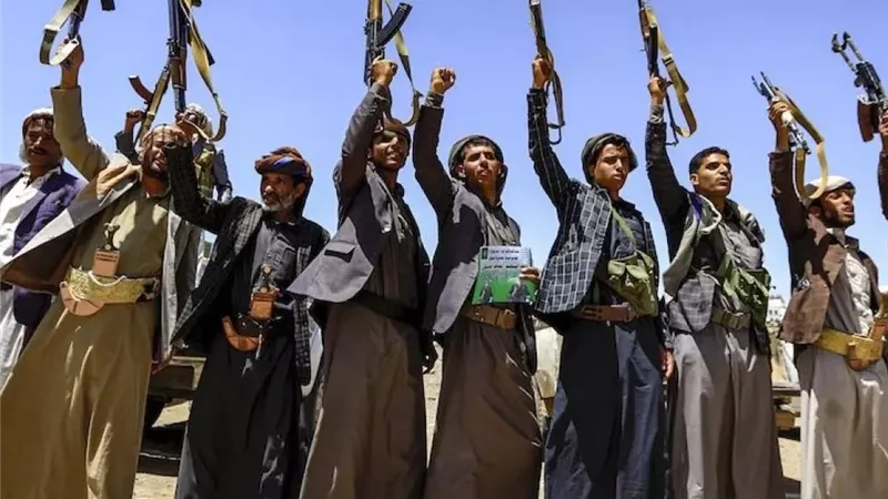 جماعة الحوثي تفرض حظرا بحريا كاملا على تل أبيب في البحر الأحمر