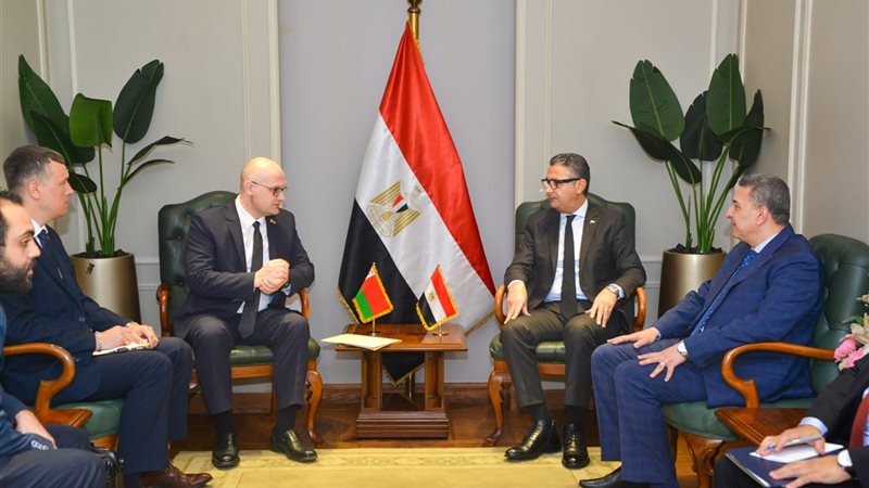 وزير التموين 