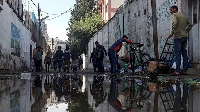 مأساة جديدة في قطاع غزة.. انهيار مبنى على سكانه في حي الزيتون 