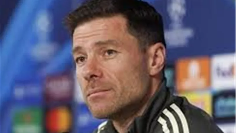 ألونسو : مبابي يقود هجوم ريال مدريد أمام ألافيس بعد تعافية من الاصابة