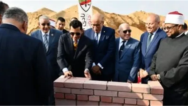خلال الافتتاح
