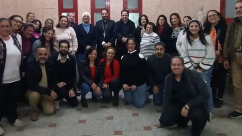 الانبا باخوم يزور