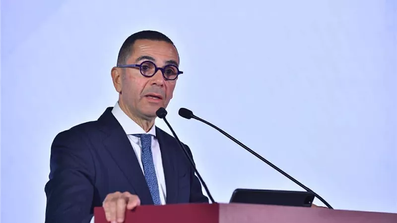 وزير الاستثمار والتجارة الخارجية يفتتح فعاليات منتدى الأعمال المصري القطري