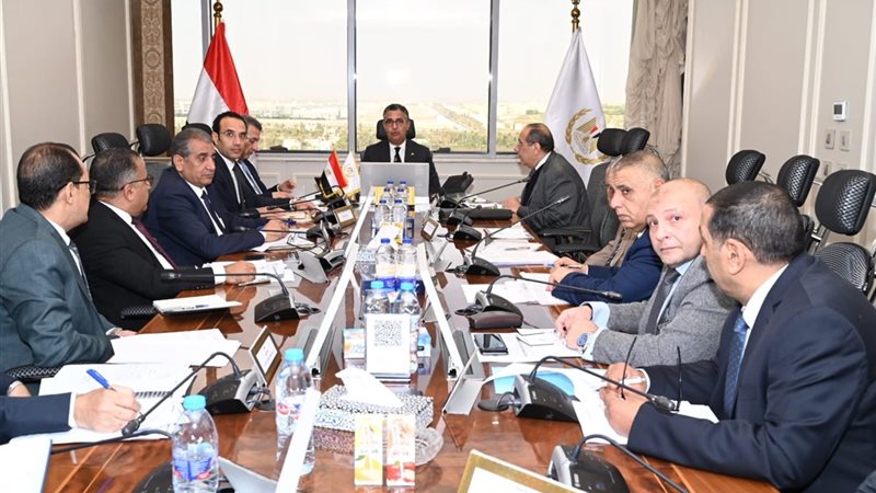 وزير التموين 