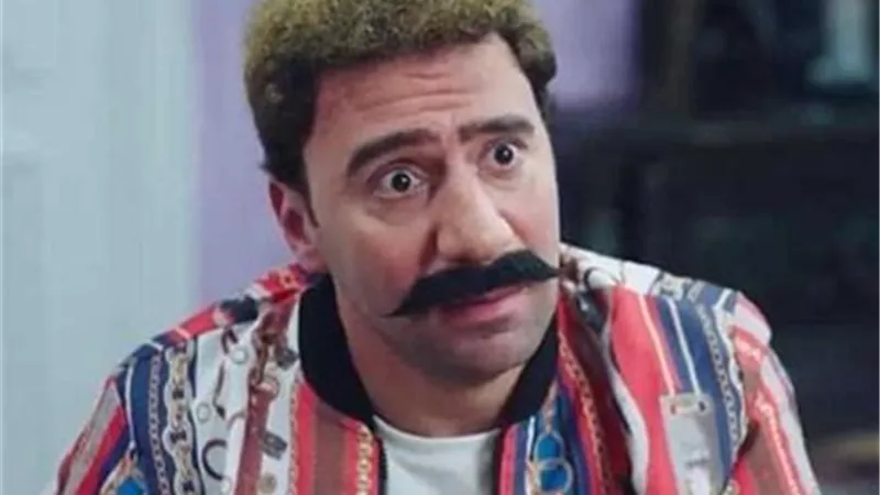 محمد سلام.. صنع نجوميته بين وهج الفن ومواقفه الإنسانية 