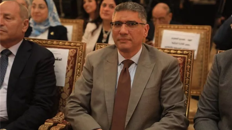محافظا القاهرة والجيزة يشهدان مؤتمر الأهرام السنوي للطاقة 