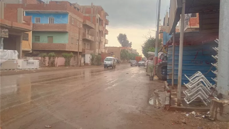 أمطار غزيرة تضرب المنوفية.. والمحافظ يوجه بالتدخل العاجل لرفع المياه