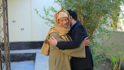 نائب محافظ سوهاج يزور معلمه بأولاد يحيى بدار السلام