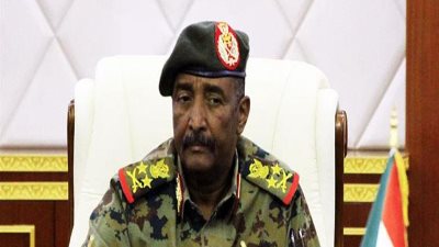 البرهان يبدي استعداداً للتعاون مع ترامب لوقف الحرب