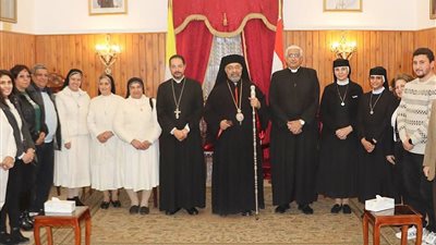 بطريرك الكاثوليك يستقبل ممثلي المدارس والمؤسسات للتهنئة بالعيد