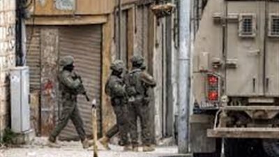 الاحتلال يقتحم قلقيلية ويخنق حركة المواطنين على حواجز الأغوار