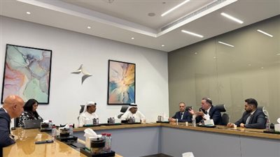 وزارة الصحة تسعى لتسريع التحول الرقمي وتعزيز التكامل الصحي عبر زيارة PWC