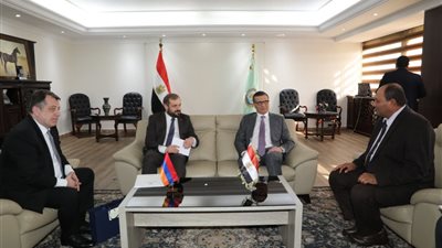 وزير الزراعة المصري ونظيره الأرميني يبحثان الاستثمار الزراعي المشترك وتعزيز التعاون الدولي