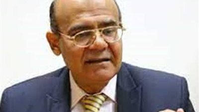 لماذا تزداد الفيروسات التنفسية في الشتاء؟ خبير مناعة يجيب