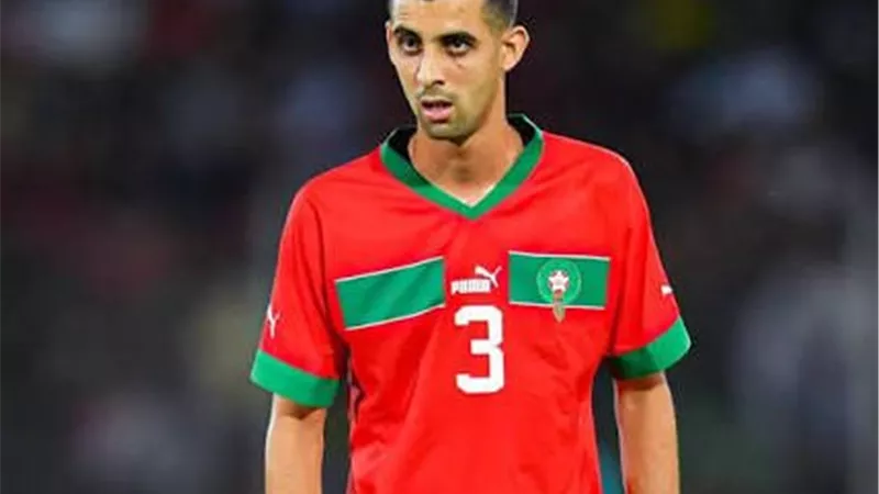 خلال أيام.. الأهلى يضم يوسف بلعمرى من الرجاء المغربى
