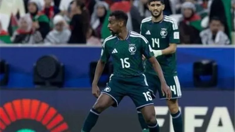 بسبب الأمطار..تأجيل الشوط الثاني من مباراة السعودية والإمارات