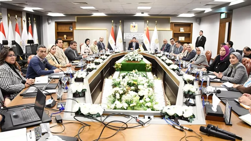 وزير الرياضة يضع اللمسات الأخيرة لمشروع تحويل مراكز الشباب للخدمة المجتمعية