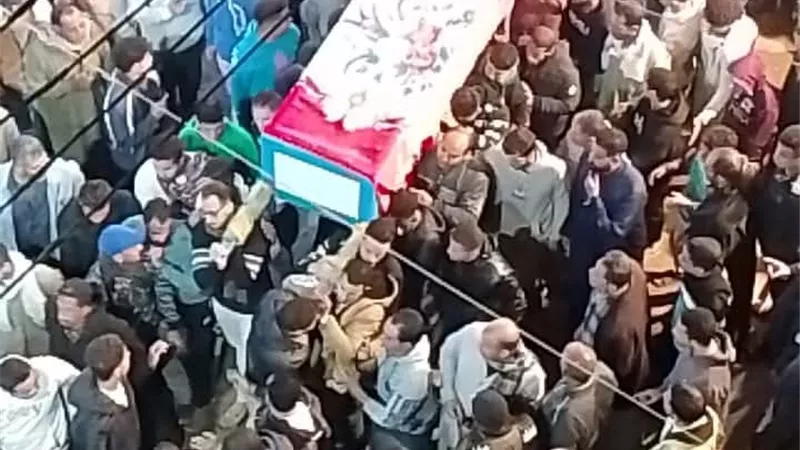الآلاف يشيعون جثامين شهداء لقمة العيش بالمنوفية ( صور ) 