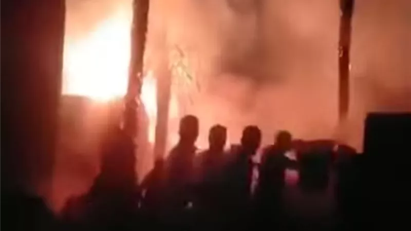 حريق بعدد من المنازل بقرية ساقية المنقدى بمحافظة المنوفية ( تفاصيل ) 
