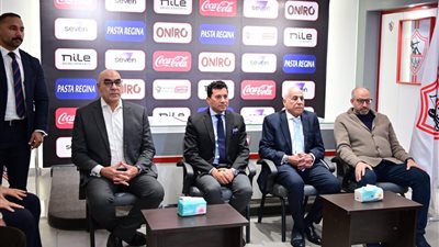 وزير الرياضة يزور نادي الزمالك ويعقد جلسة مع مجلس الإدارة