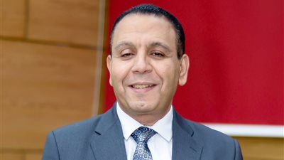 منها تجنب التشتت الرقمي. أستاذ بجامعة عين شمس يوجه نصائح لطلاب الثانوية العامة 