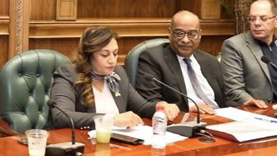  إيفا فارس تناقش اقتراحاً برغبة حول إدراج محتوى ثقافة سلوكية بالمناهج التعليمية