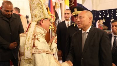 محافظ القاهرة يهنئ الارمن الكاثوليك بعيد الميلاد المجيد 