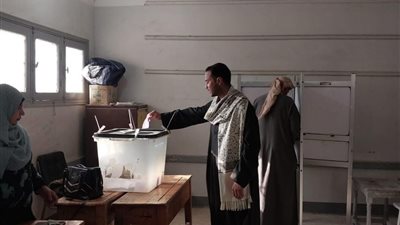  بدء توافد الناخبين فى لجان الاقتراع بدار السلام في سوهاج