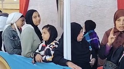 السيدات يتصدرن المشهد أمام اللجان الانتخابية في إمبابة 