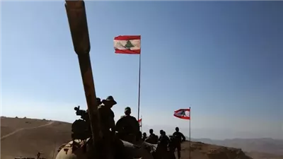 الجيش اللبناني ينفي مزاعم إجبار سوريين على عبور نهر الحدود