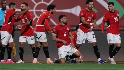 منتخب مصر يخوض مرانه استعدادًا لمواجهة بنين فى دور الـ16