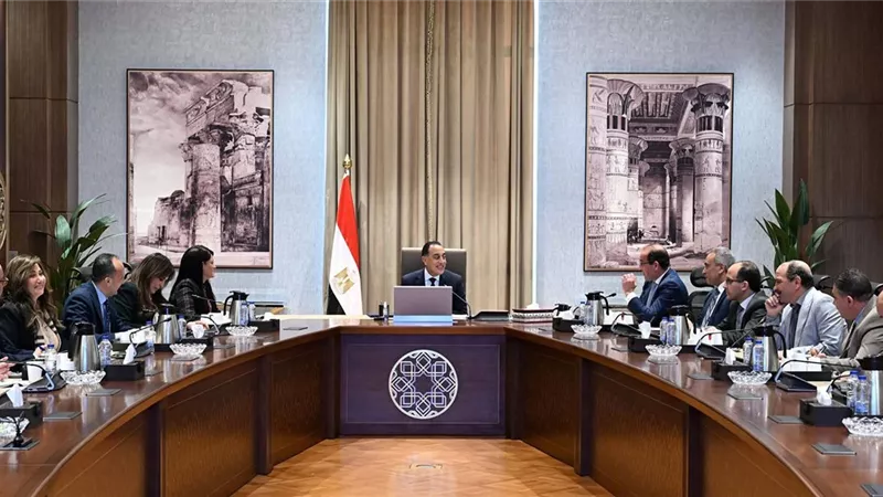رئيس الوزراء يتابع الموقف التنفيذي والمالي لـ «حياة كريمة»