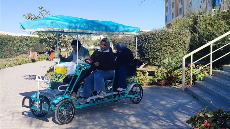 محافظ أسيوط: جامعة بدر تطلب نموذج المركبة الخفيفة الصديقة للبيئة لدراسته