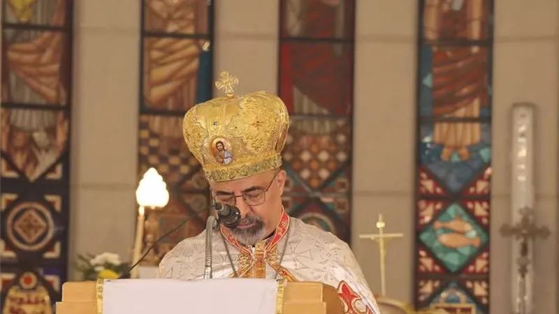بطريرك الكنيسة الكاثوليكية يحتفل بعيد الميلاد المجيد 