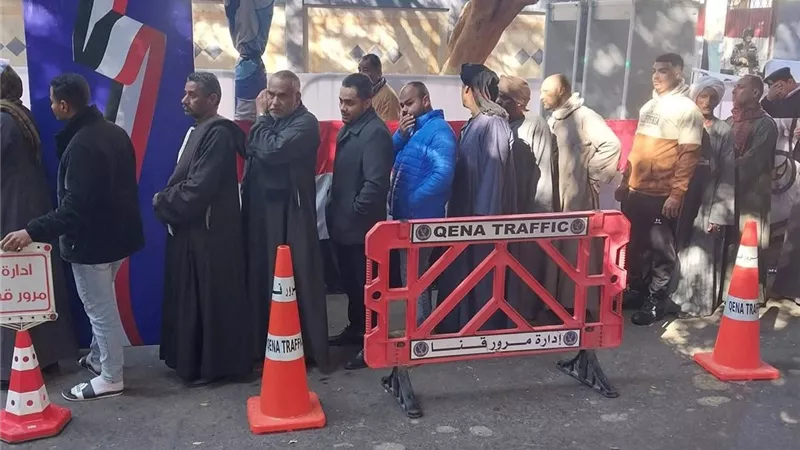إقبال ملحوظ على لجان الحميدات الانتخابية بقنا 