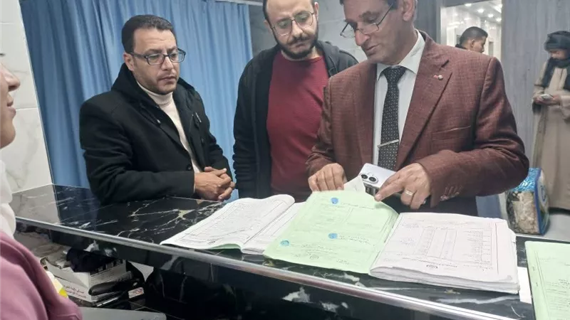 مرور مفاجئ لمدير الطب العلاجى على مستشفى سوهاج العام فجر اليوم