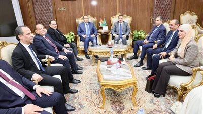 محافظ المنوفية يضع ملفات الخدمات والتنمية على الطاولة: تنسيق كامل لتحسين حياة المواطنين