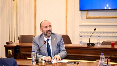 بسلم كهربائي.. الأحد مناقشة تزويد محطات مترو الخط الأول