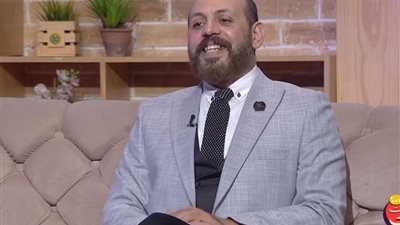 بعض العاملين في المصحات غير المرخصة كانوا في الأصل مدمنين.. طبيب يوضح