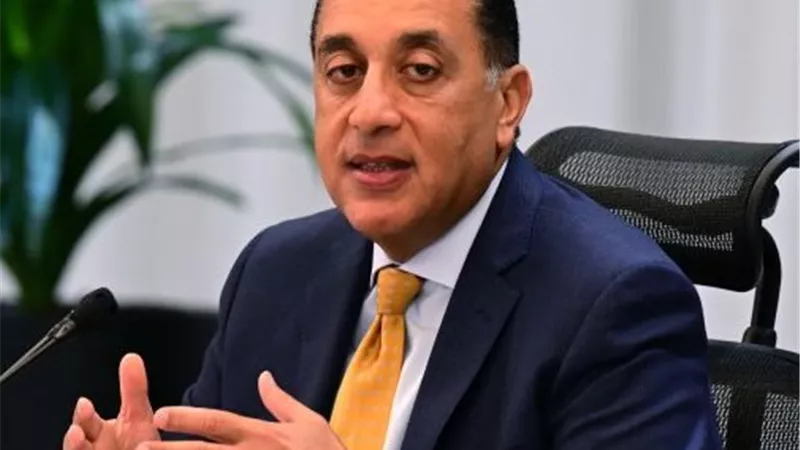 رئيس الوزراء يزور مستشفى الكرنك الدولي بالأقصر