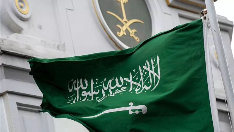 إدانات خليجية ولبنانية لهجمات استهدفت منشآت نفطية سعودية