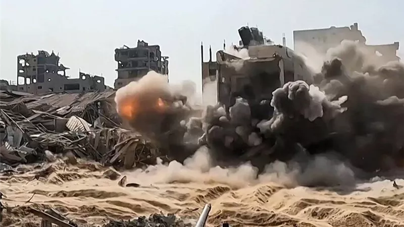 استشهاد فلسطينيين في غارات إسرائيلية على غزة والصحة الفلسطينية تكشف حصيلة القتلى