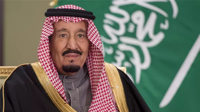 العاهل السعودي يتسلم رسالة خطية من الرئيس الروسي
