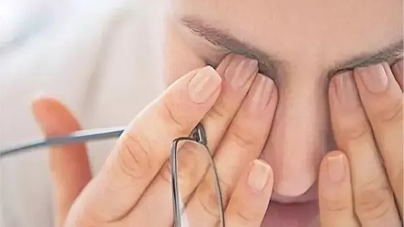 خطر مباشر للعيون.. هكذا تحمي نفسك من الحروق الشمسية