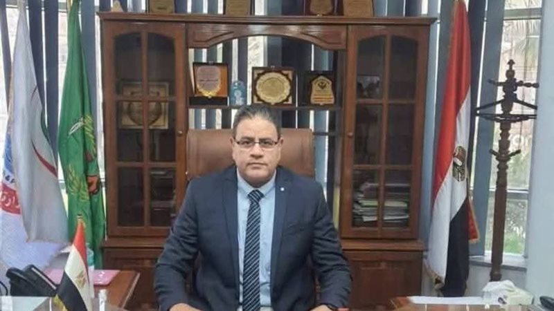 الدكتور عمرو مصطفى