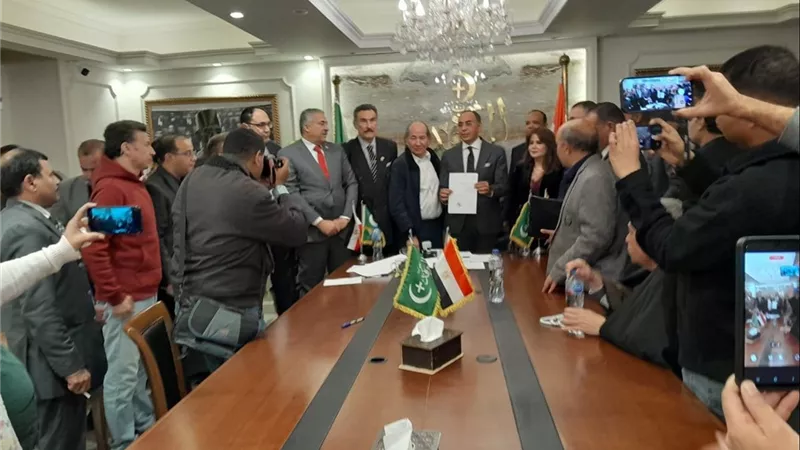 هاني سري الدين يتقدم رسمياً بأوراق ترشحه لرئاسة حزب الوفد 2026.
